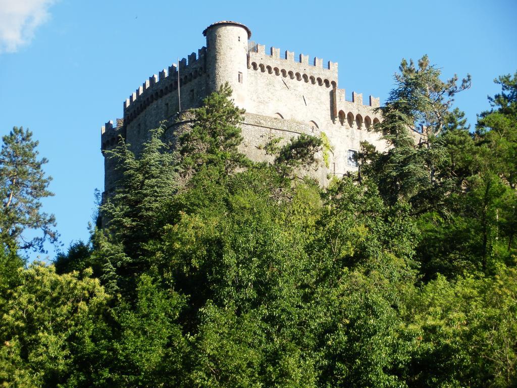 Il Girasole Bed and Breakfast Fosdinovo Buitenkant foto