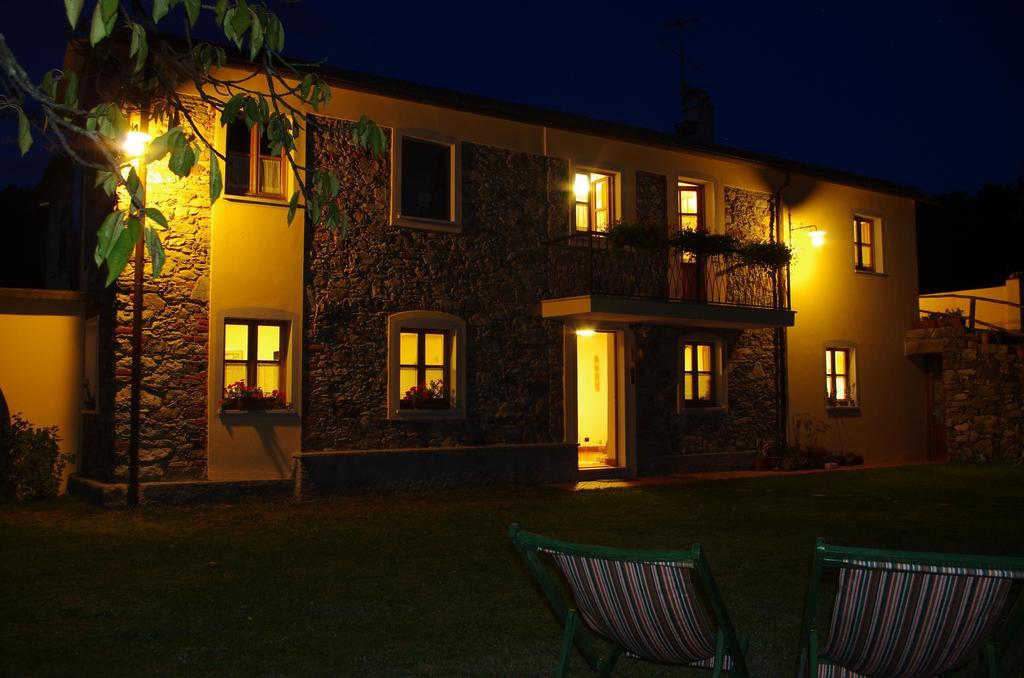 Il Girasole Bed and Breakfast Fosdinovo Buitenkant foto