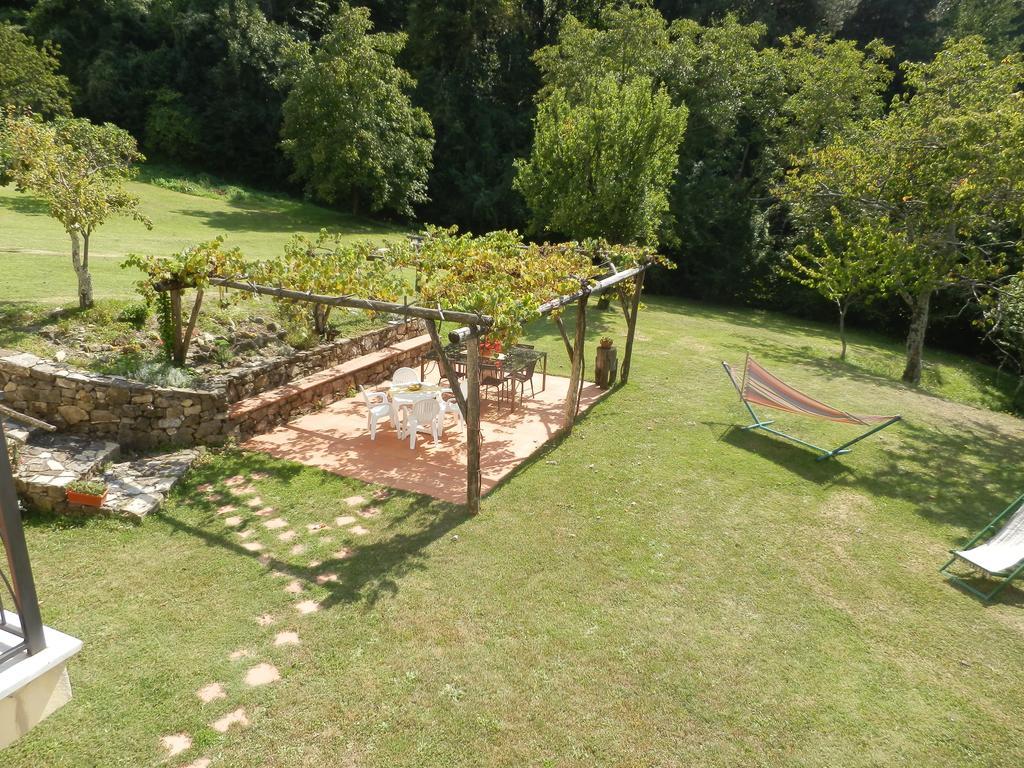 Il Girasole Bed and Breakfast Fosdinovo Buitenkant foto
