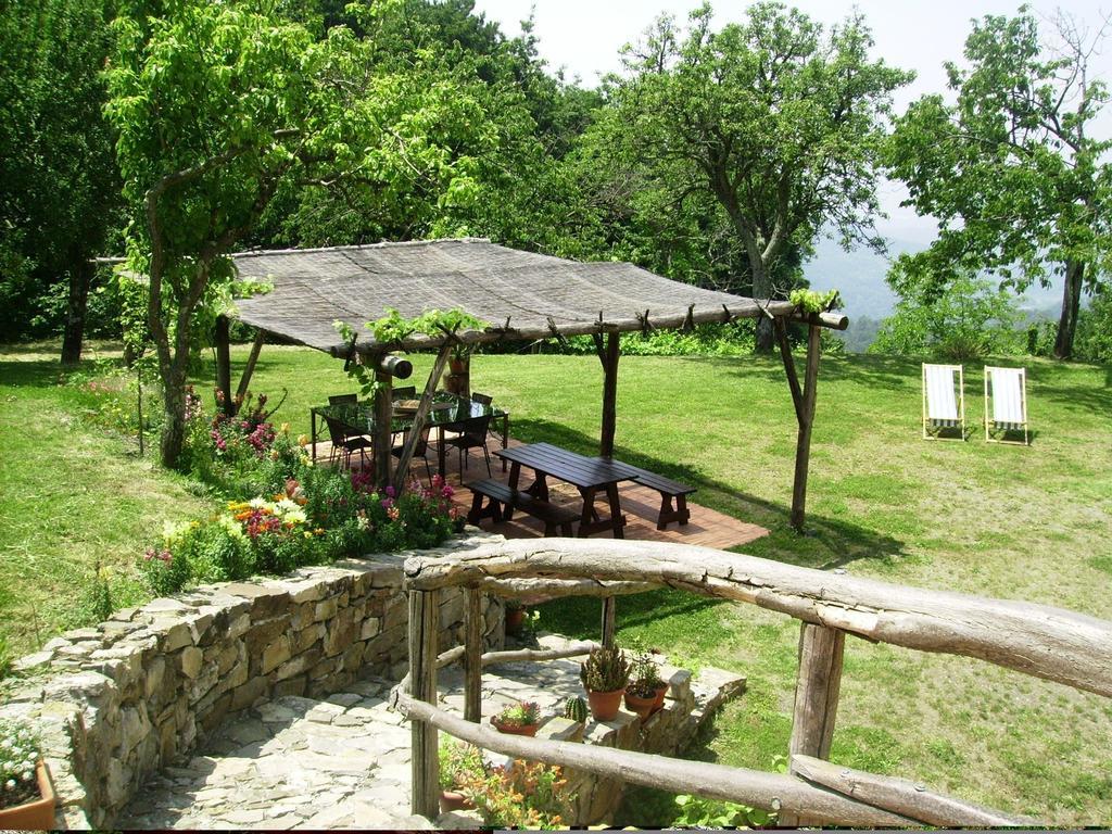 Il Girasole Bed and Breakfast Fosdinovo Buitenkant foto