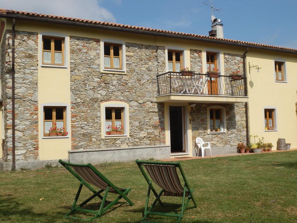 Il Girasole Bed and Breakfast Fosdinovo Buitenkant foto